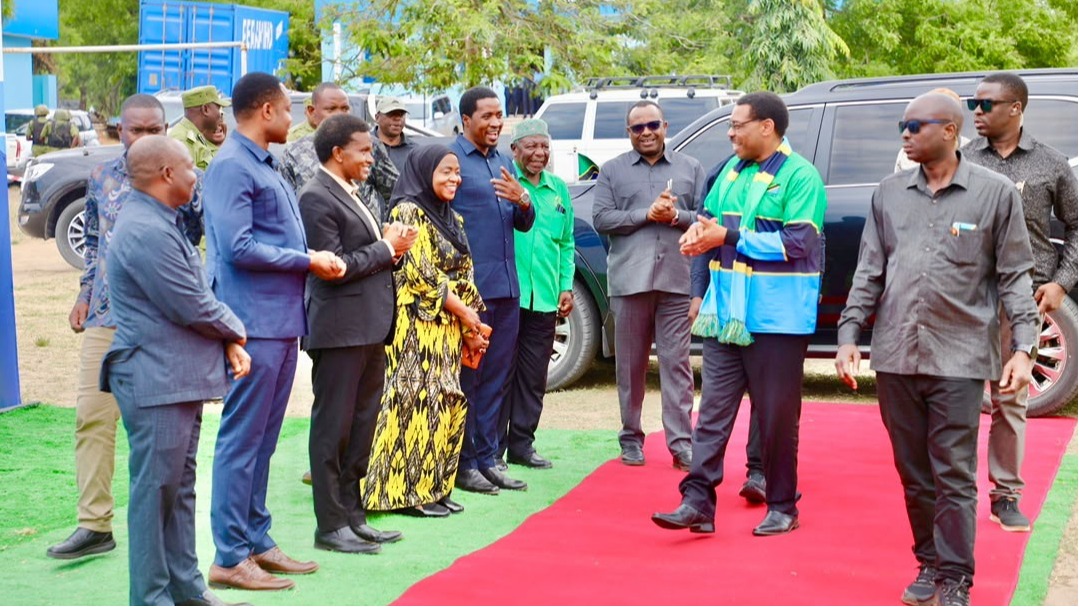 DKT. NCHEMBA ATEMBELEA KONGANI YA VIWANDA YA HWTZ SEZ LIMITED ILIYOPO BAGAMOYO MKOANI PWANI